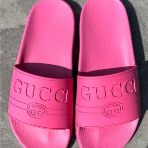 GUCCI HOT PINK POOL SLIDE